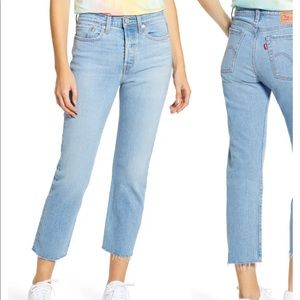 Wedgie High Waist Raw Hem Straight Leg Jeans
LEVI'S